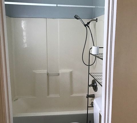 5th image of 9 Merita Ln