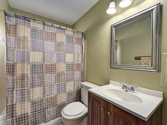 2nd image of 11390 Gabriella Dr