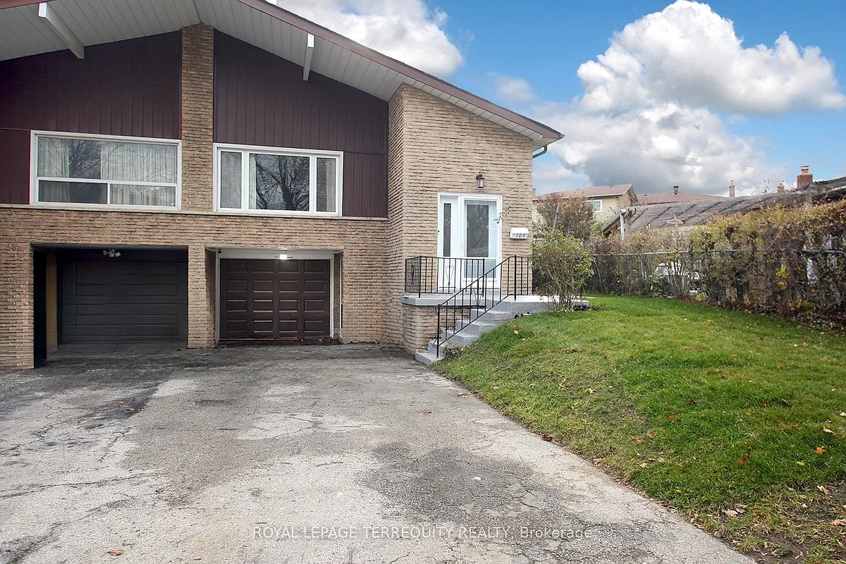 Building Photo - 104 Snowhill Cres #BASEMENT