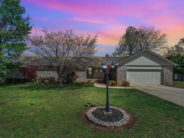 423 Shasteen Bend Dr, Winchester, TN 37398