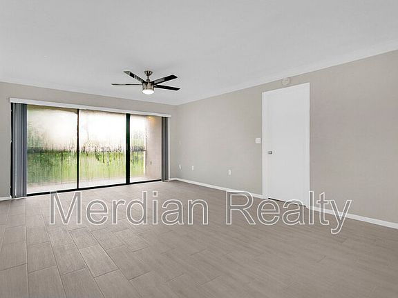 4th image of 1054 Lotus Cove Ct #626-1