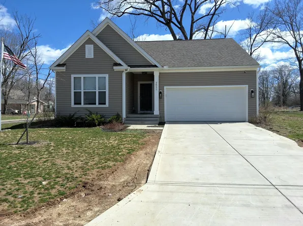 2822 Walnut St, Grove City, OH 43123