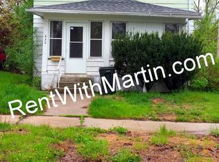 632 Cottage St, Waterloo, IA 50703