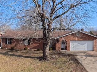 408 Weatherstone Dr, Belleville, IL 62221