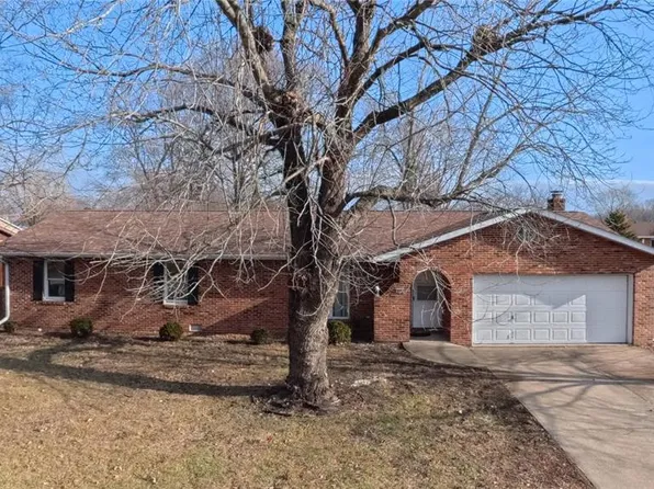 408 Weatherstone Dr, Belleville, IL 62221