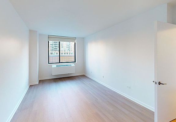 5th image of 75 W End Ave APT P15e