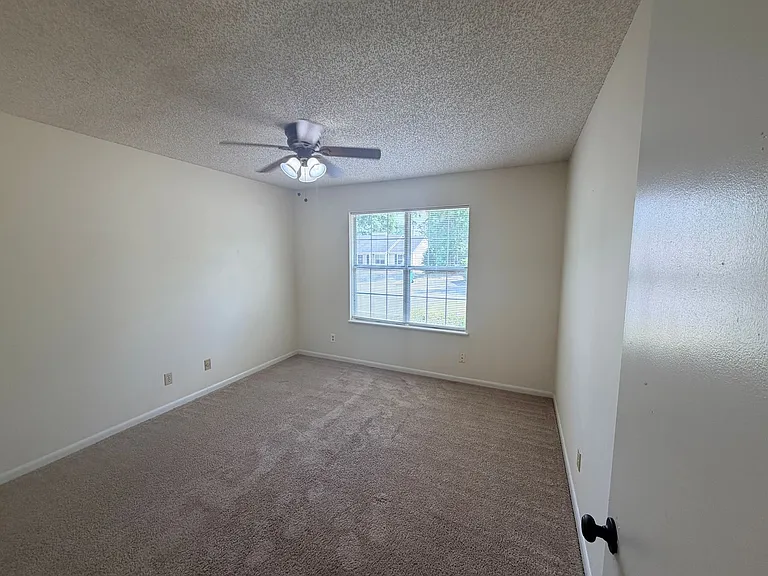 2B Westbrook Cir — Photo 13