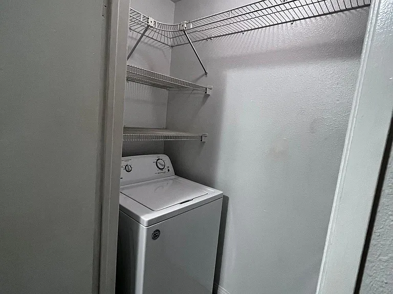 8000 University Ave #402 — Photo 12