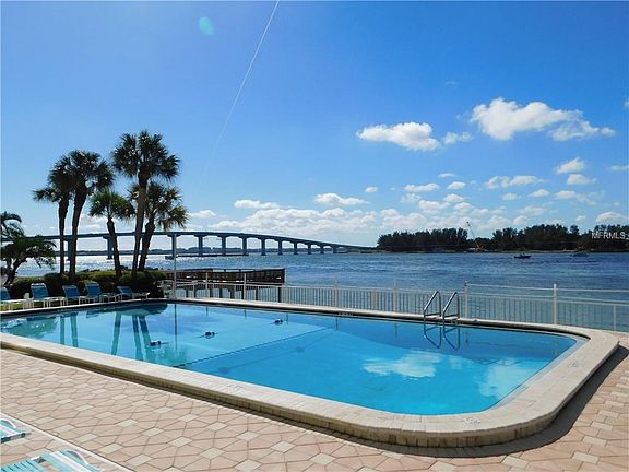 4th image of 675 S Gulfview Blvd APT 705
