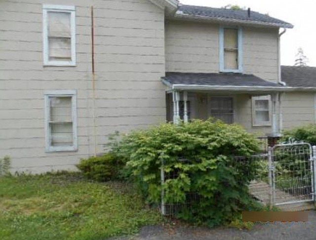2nd image of 4065 Wolf Rd