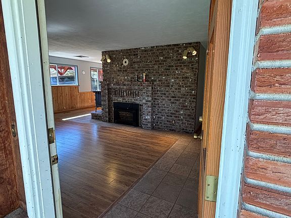 5th image of 4239 Chico Way NW