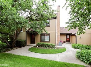 1575 Anderson Ln, Buffalo Grove, IL 60089