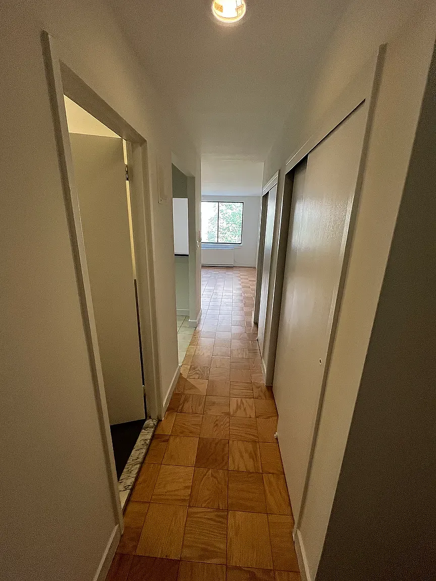 312 East 85th Street — Photo 4