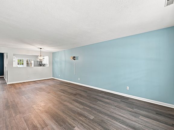5th image of 12673 Ladson St