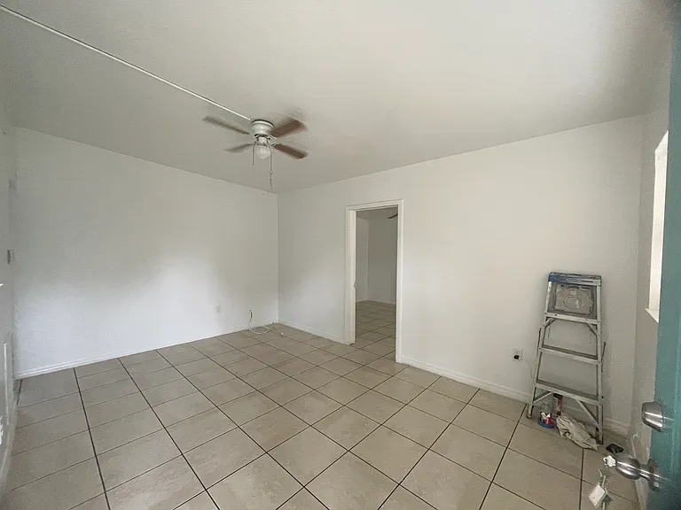 4047 Ferrow St — Photo 10