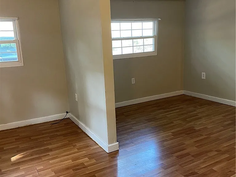 119 Spring Ave — Photo 8