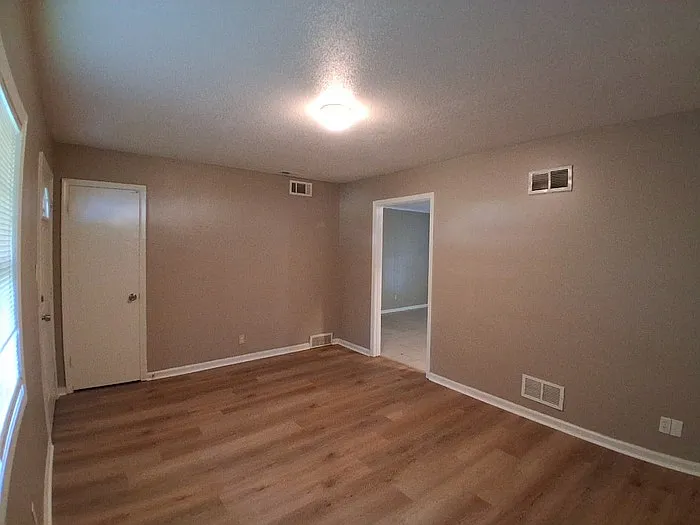 4285 Trudy St — Photo 4