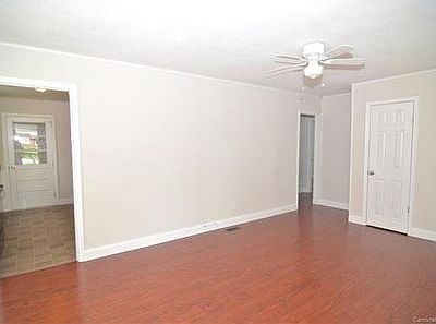 2nd image of 2738 Bancroft St