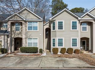 13 Golden Willow Cir, Hampton, VA 23666