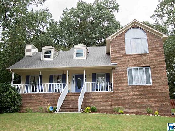 2nd image of 826 Leslie Ln