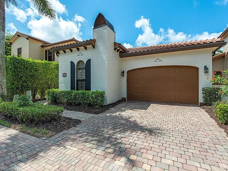 8000 Cordoba Pl — Photo 2