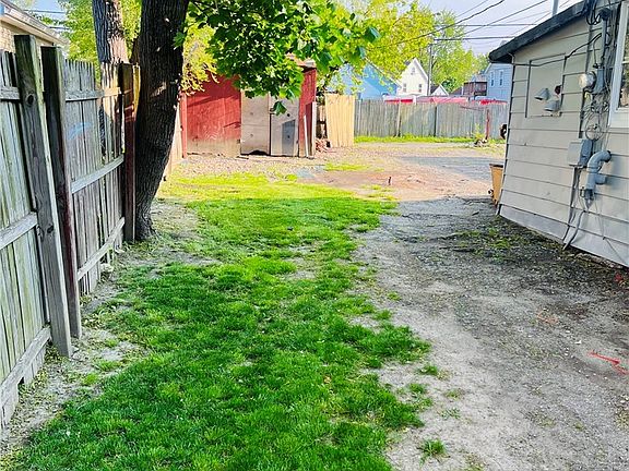 5th image of 7605 Lawn Ave