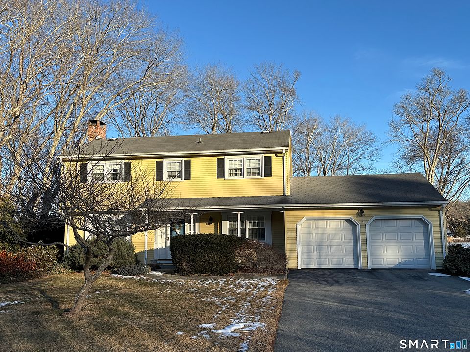 1st image of 5 Colonial Drive