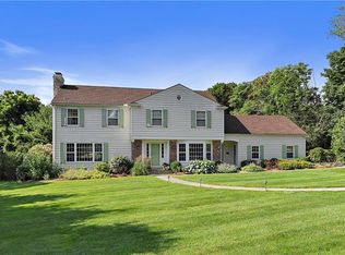 6 Hayrake Ln, Chappaqua, NY 10514