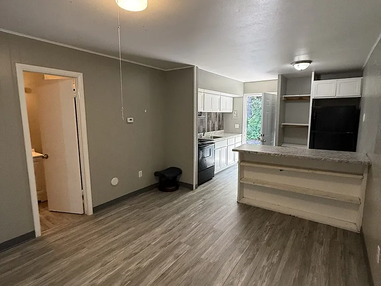 401 Smith St #A2 — Photo 6