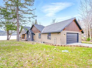 153 Sandy Beach Ln, Cocolalla, ID 83813