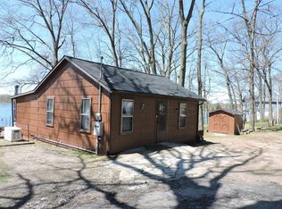 16253 Oak St, Decatur, MI 49045