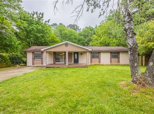 110 Valley View Ct, Tyrone, GA 30290