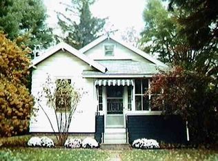11 Edgewood St, Guilderland, NY 12084