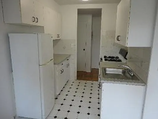 Sold by Corcoran | media 23