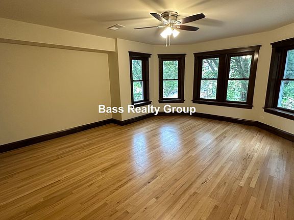 2nd image of 4815 N Oakley Ave #3