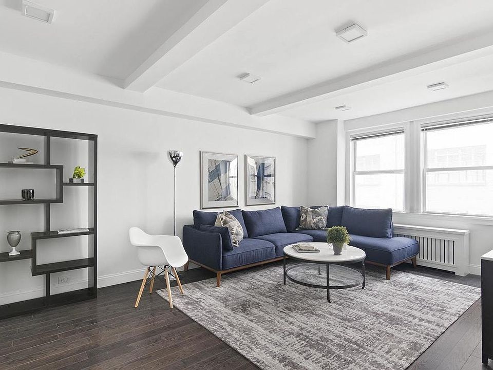 1st image of 315 E 43rd St #604