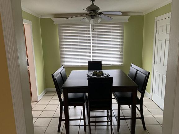 2nd image of 810 Pearson Cir Unit 3