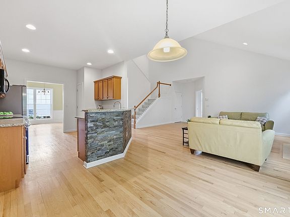 3rd image of 82 Barkledge Drive #82