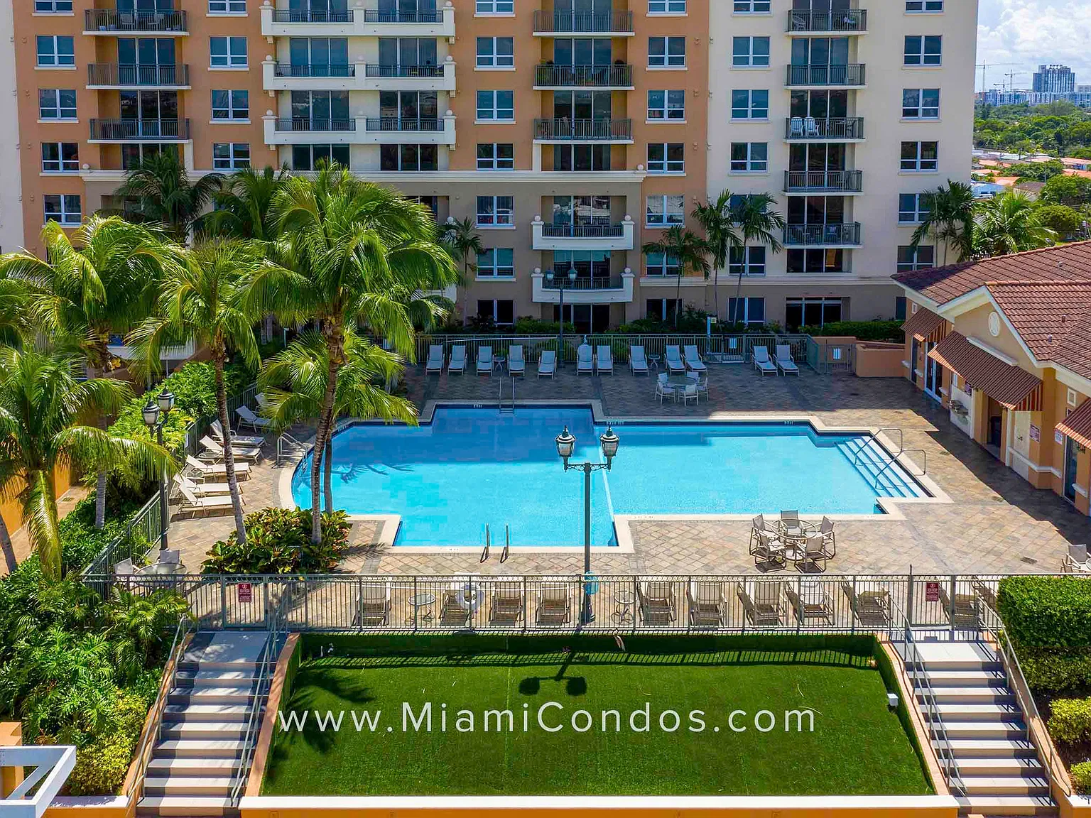 3 bed, 1600 sqft, $4,000 — Photo 2