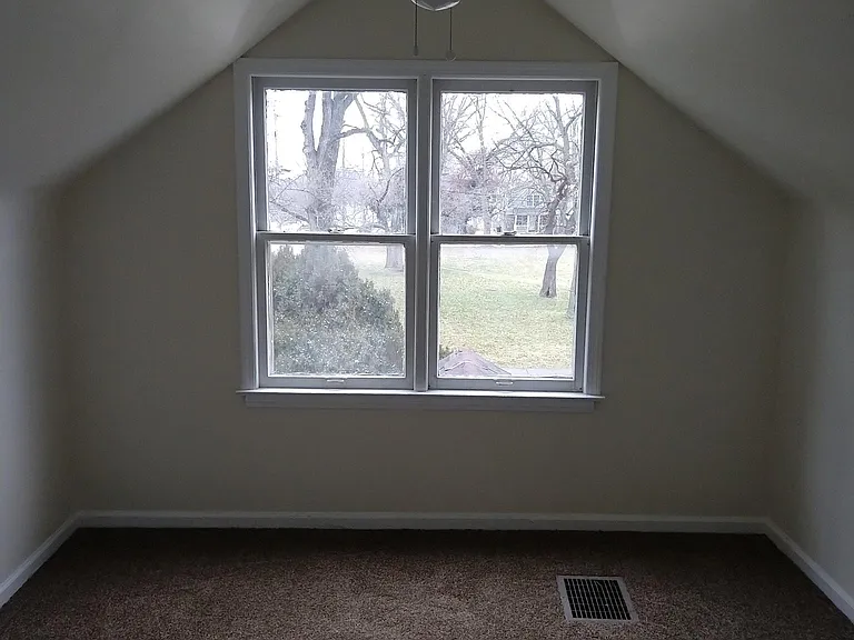 21004 Garden Ln — Photo 14