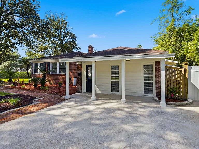 1674 Parrish Pl — Photo 3