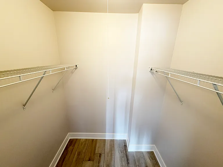 8352 W Catherine Ave #525 — Photo 18