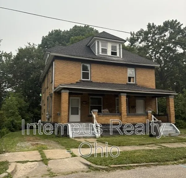 550 W Myrtle Ave — Photo 1