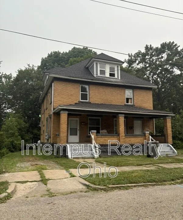 550 W Myrtle Ave