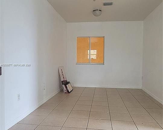 5th image of 33 E 20th St APT 203