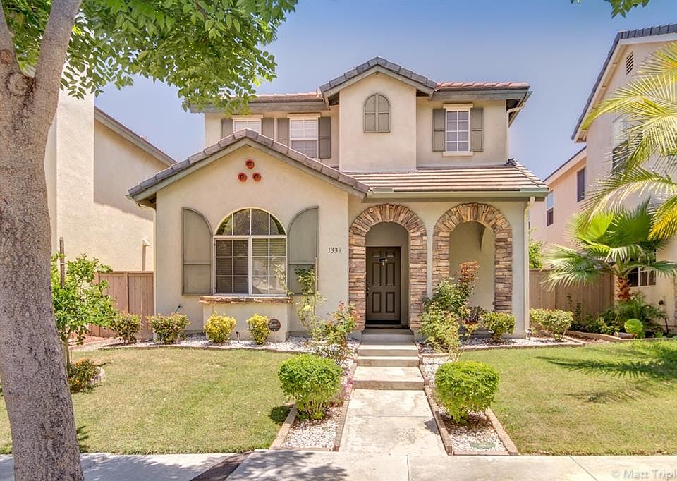 2nd image of 1339 Santa Elisabeth Ave