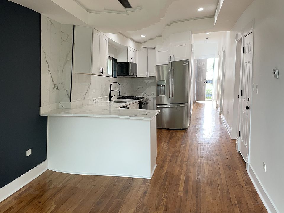 1st image of 3316 W Flournoy St #1