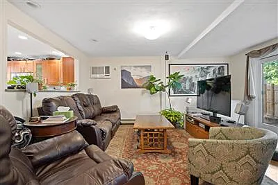56 Waterhouse St — Photo 7
