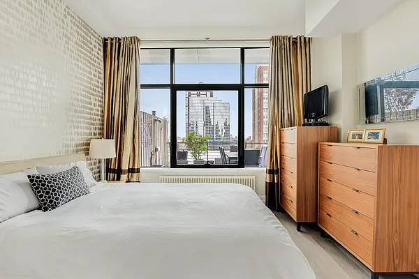 Rented by Compass | media 17