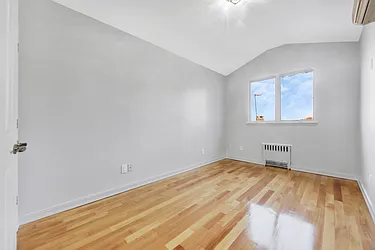 Sold by Alina Levina, LREB